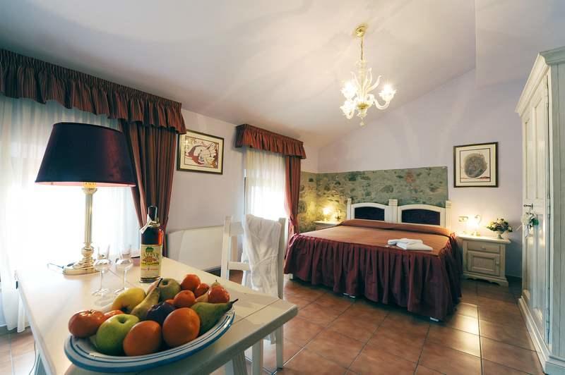 Antica Locanda San Leonardo 1554 Ghivizzano Luaran gambar