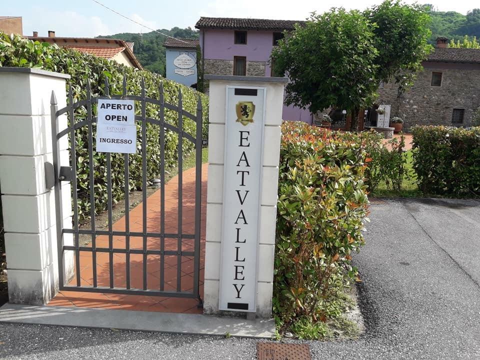 Antica Locanda San Leonardo 1554 Ghivizzano Luaran gambar